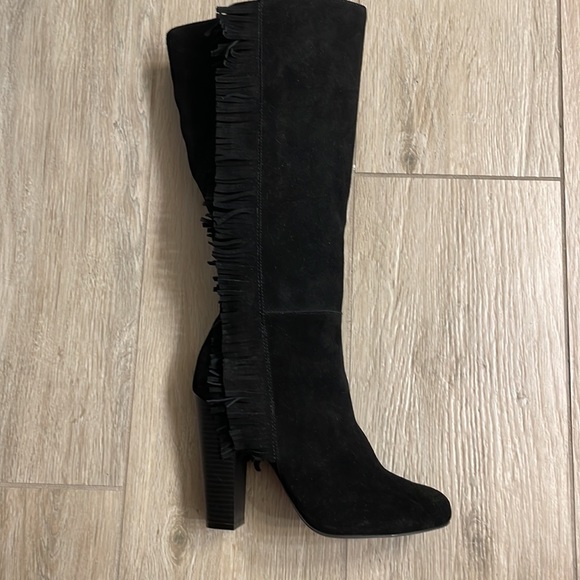 Tall suede fringe boot NWOT - Picture 5 of 9